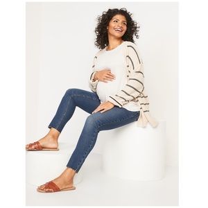 Old Navy Maternity Premium Full Panel Rockstar Super Skinny Cut Off Jean